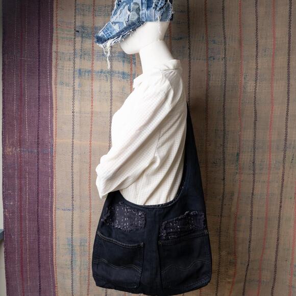 Upcycled denim carhartt hobo bag - Picture 2 of 6